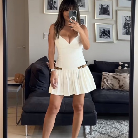 NWT ZARA NEW ELEGANT WHITE MINI PLEATED TABS DRESS - Picture 4 of 13